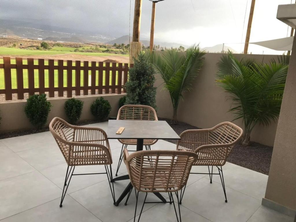 Golf Tenerife South XX Wheel Accessible Shower XX Free Wifi XX Private Pool 30 Degrees XX Two Terraces 30M2X60M2 Xxfree Parking XX Mountain View XX Flatscreen 65 Inch XX San Miguel de Abona Ngoại thất bức ảnh